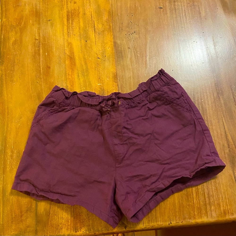 Maroon pink paper bag shorts. Lightly used. Kids